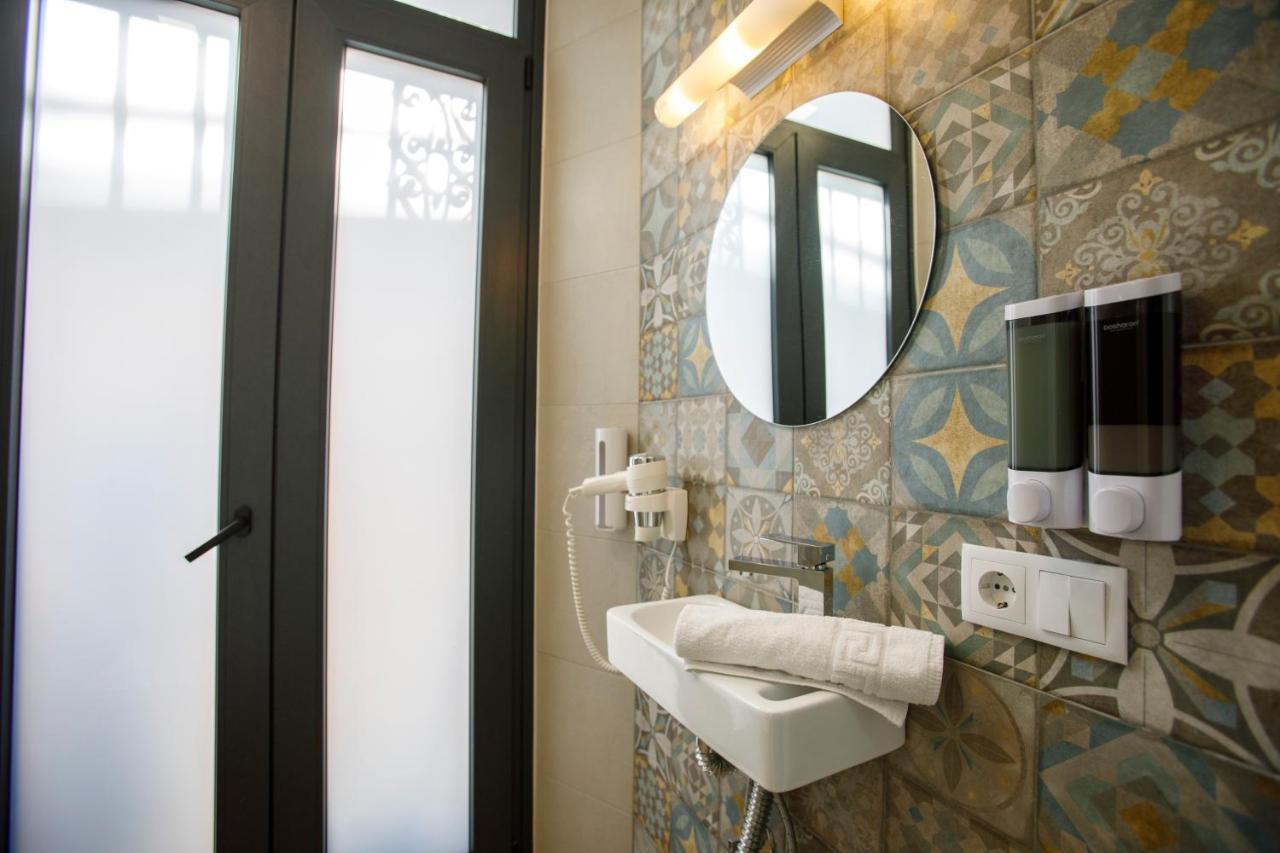 Rentalsevilla Cardenal Cervantes V Appartement